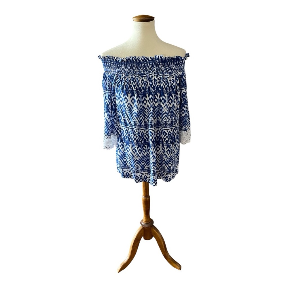 #170,Karen Kane Blue and White Off-Shoulder top, size L